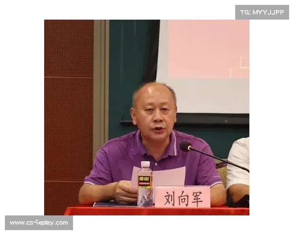 清华博士李耀华荣获优秀投手奖 学术与运动双突破引人瞩目